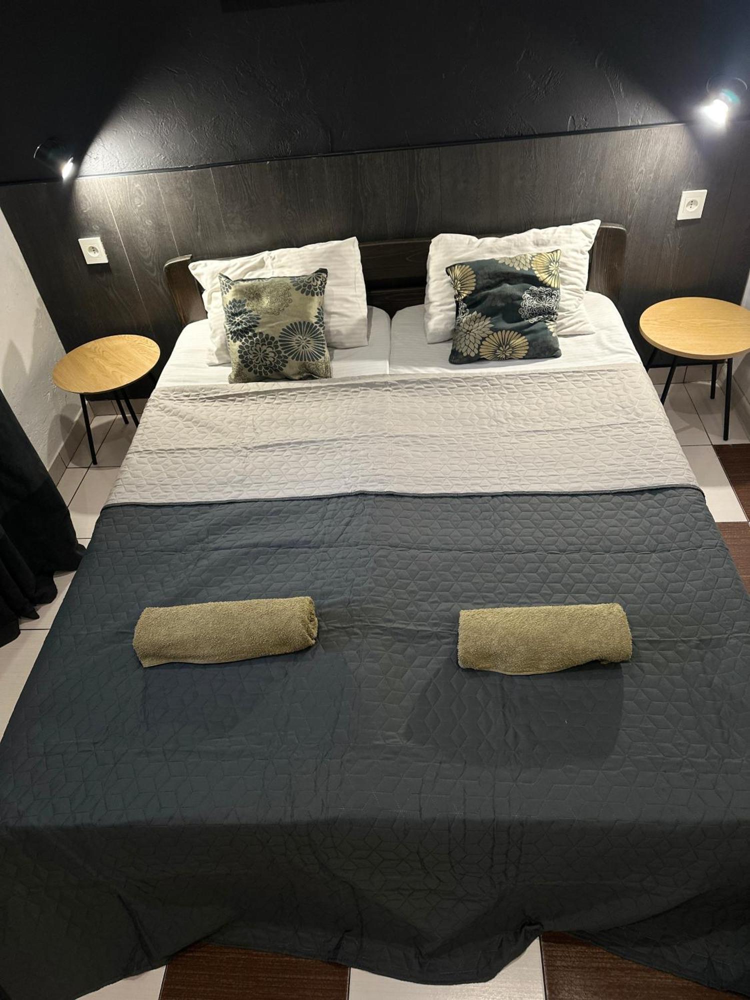 Le Reve City Hostel Одеса Екстериор снимка